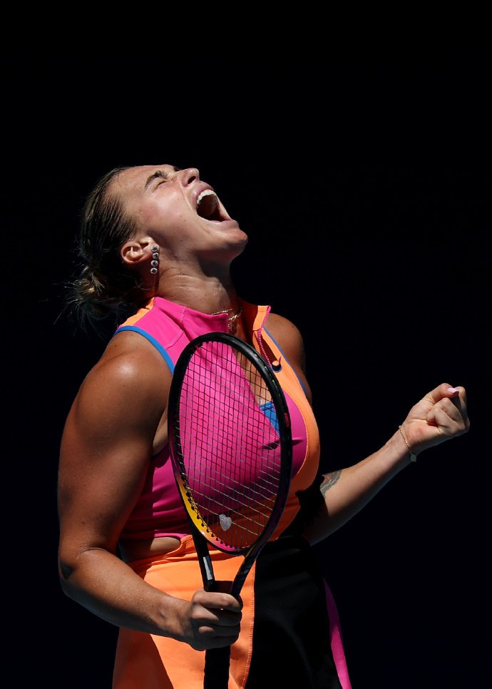 萨巴伦卡两盘抢七胜波塔波娃，连续六年晋级澳网16强|女单16强|比赛|对阵|关键|决胜_新浪体育_新浪新闻